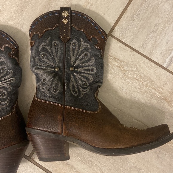 Ariat Daisy Women's Cowboy Wester Boots Size 7B - Picture 4 of 14